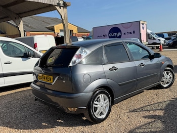 Used Ford Focus 2004 for sale - 78675332: Photo