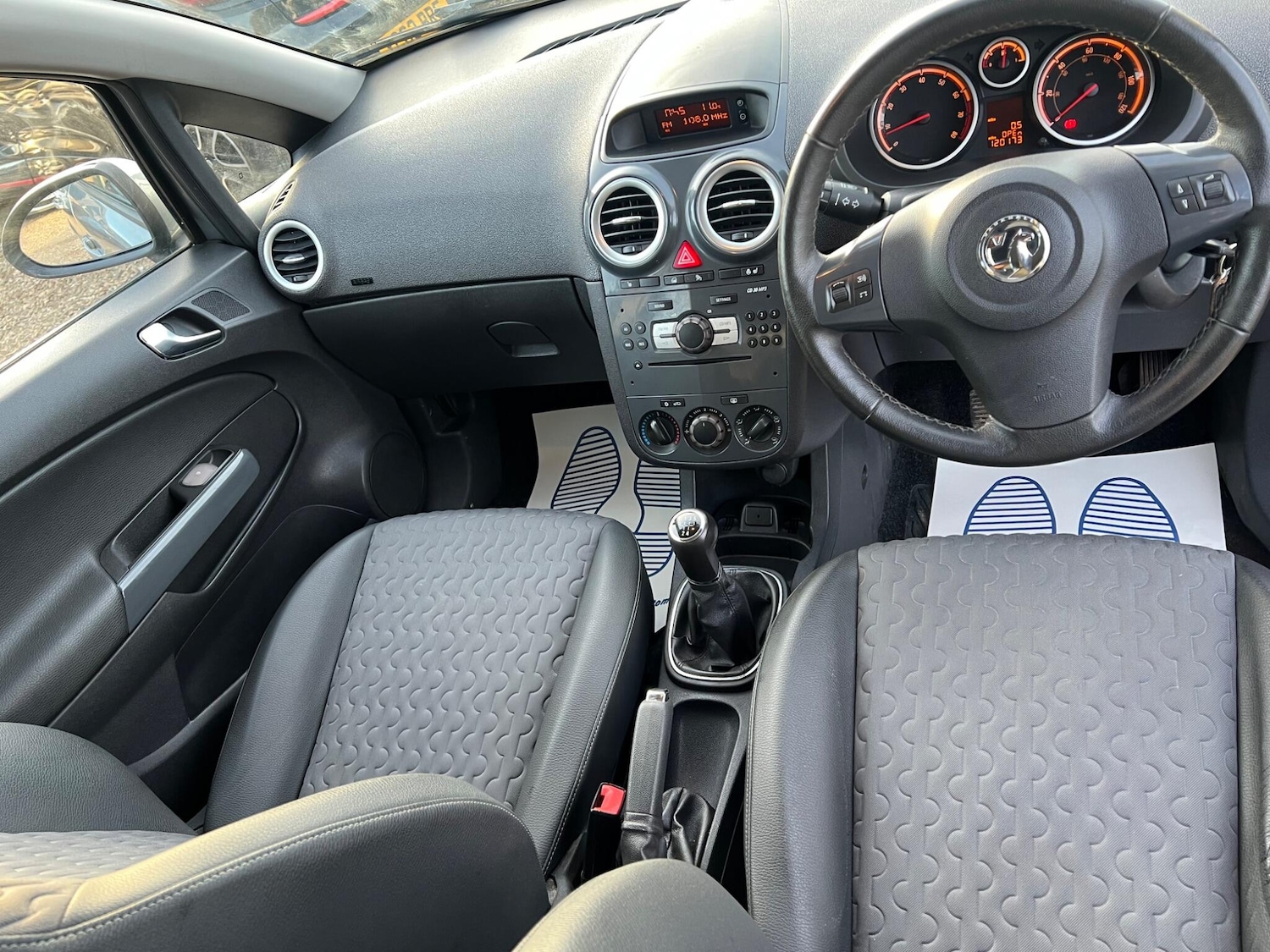 Used Vauxhall Corsa 2012 for sale - 76952524: Photo 18