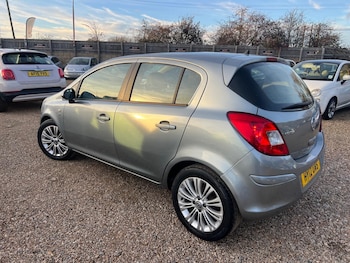 Used Vauxhall Corsa 2012 for sale - 76952524: Photo