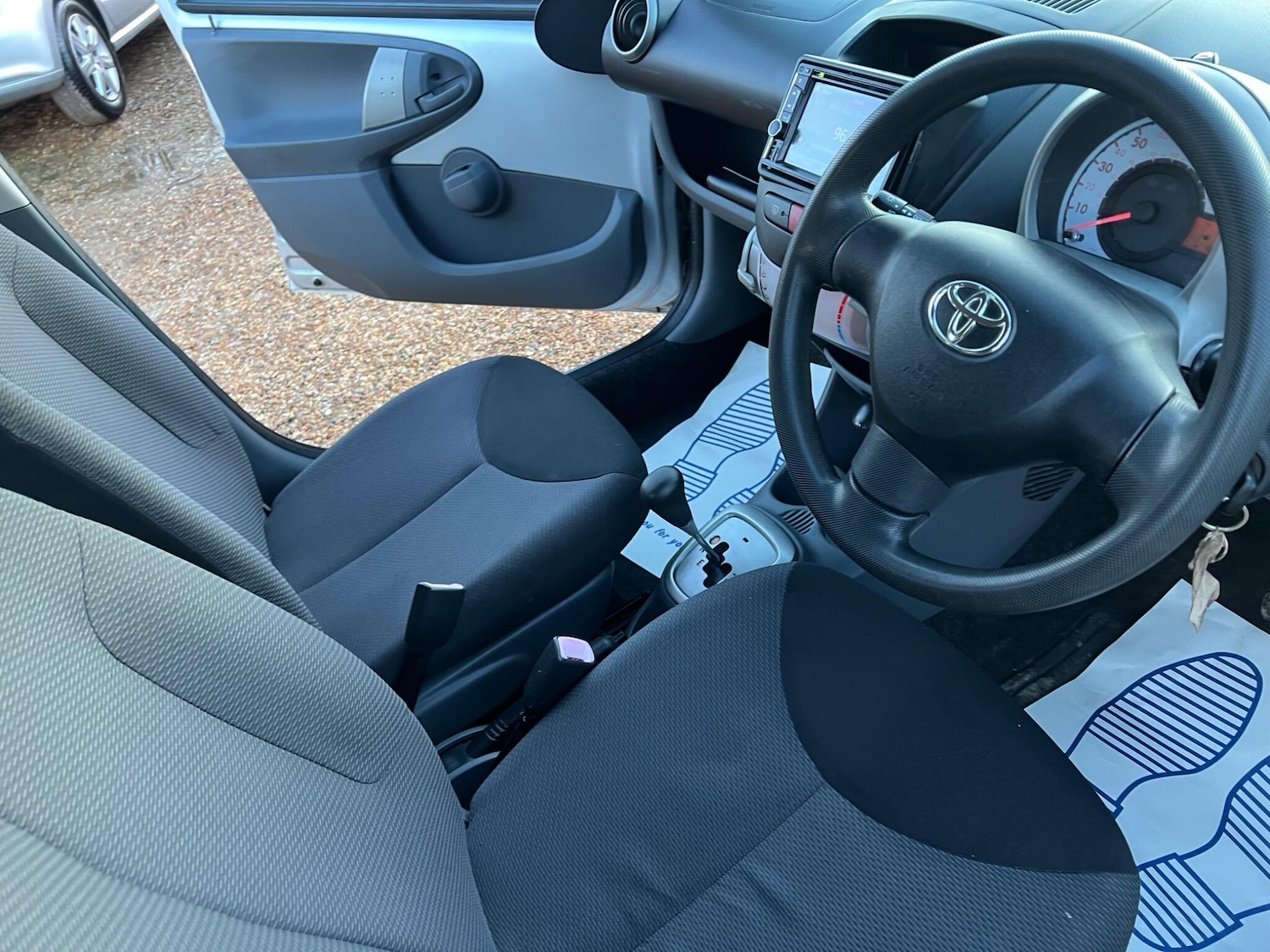 Used Toyota AYGO 2007 for sale - 77358942: Photo 8