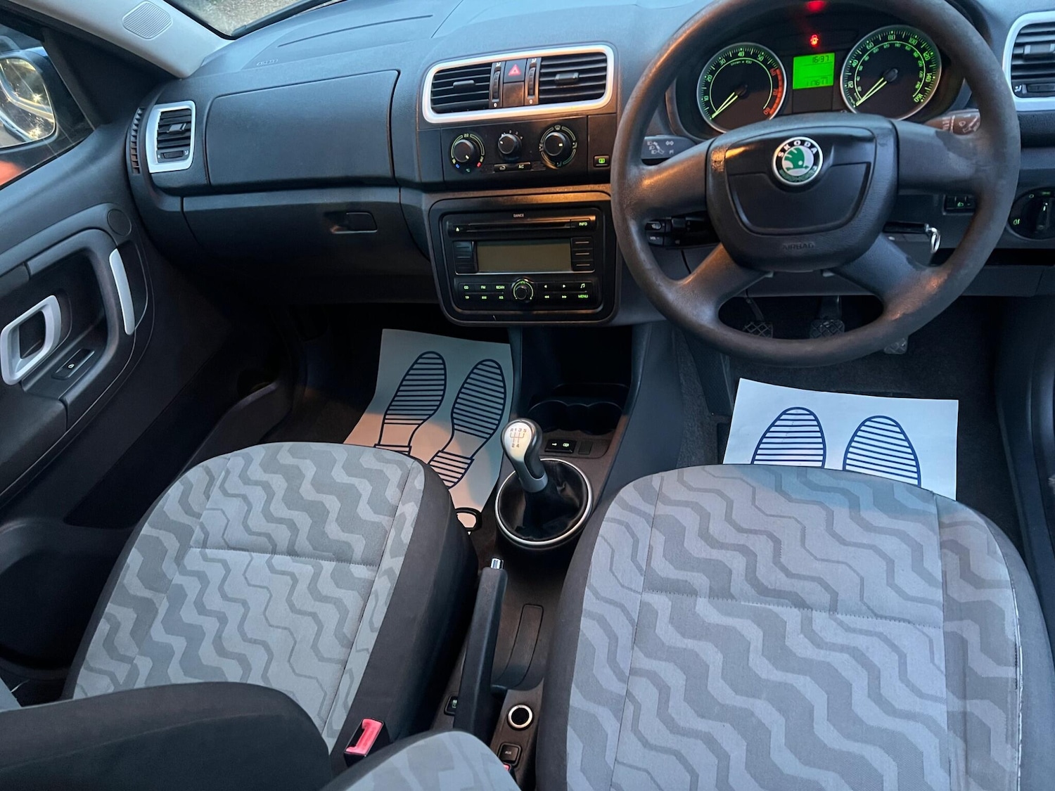 Used Skoda Roomster 2009 for sale - 77331146: Photo 24