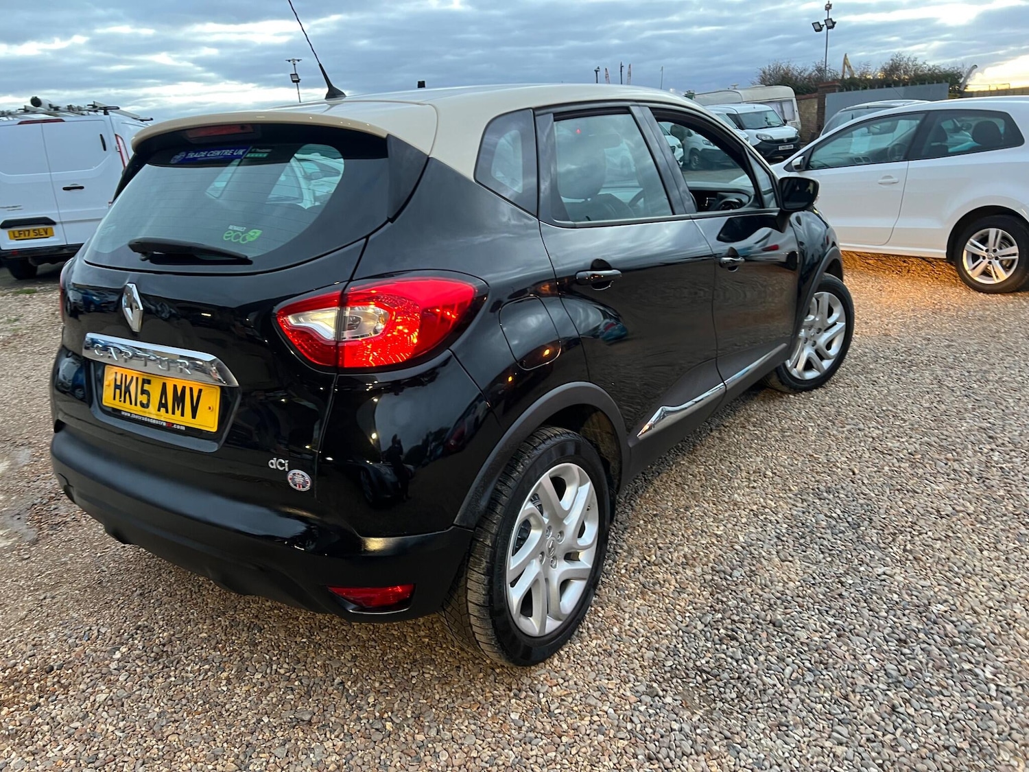 Used Renault Captur 2015 for sale - 76527907: Photo 10