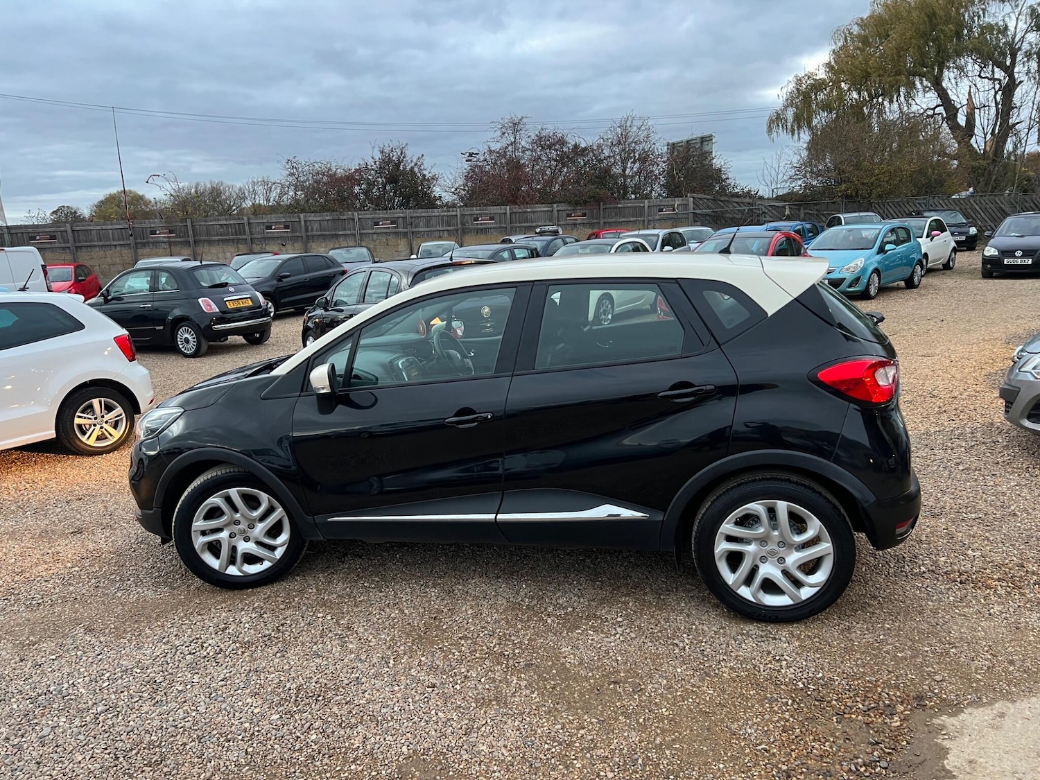 Used Renault Captur 2015 for sale - 76527907: Photo 11