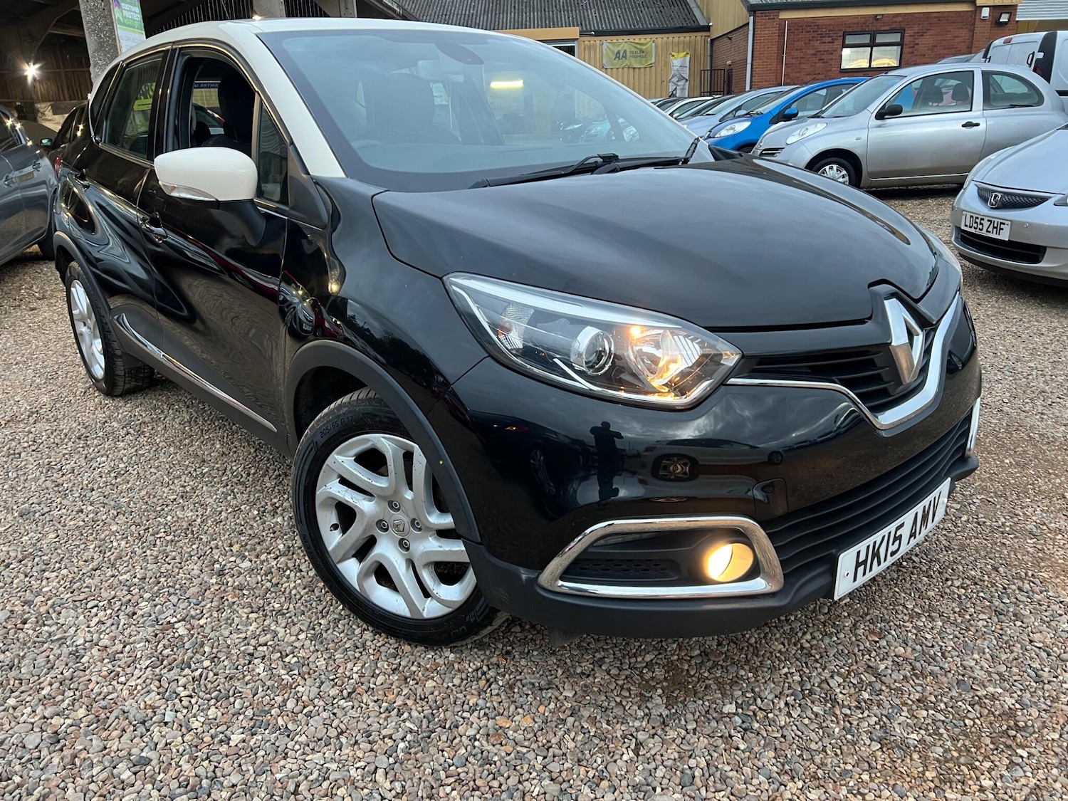 Used Renault Captur 2015 for sale - 76527907: Photo 20