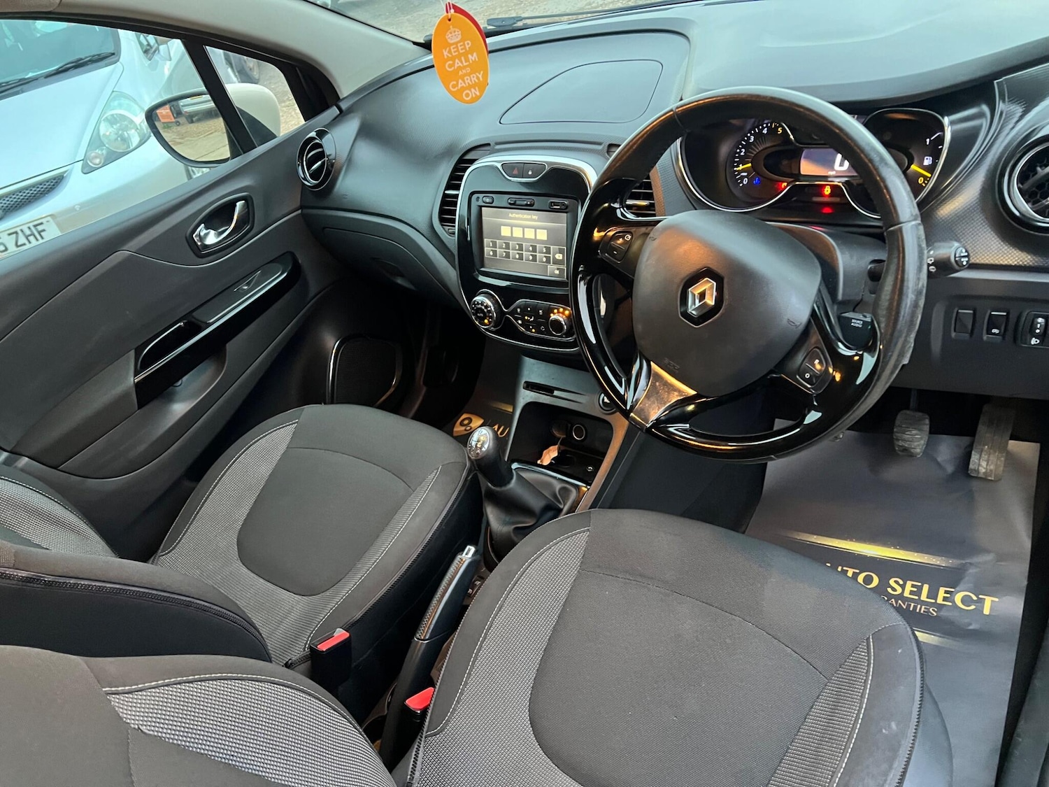 Used Renault Captur 2015 for sale - 76527907: Photo 25