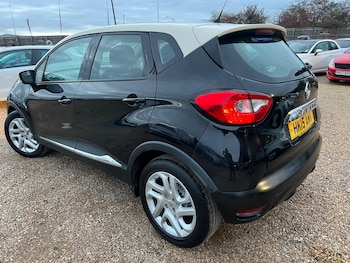 Used Renault Captur 2015 for sale - 76527907: Photo