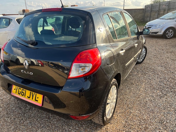 Used Renault Clio 2011 for sale - 75431657: Photo 14