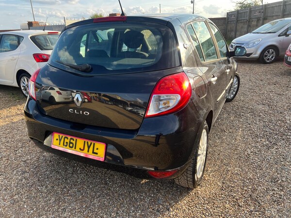 Used Renault Clio 2011 for sale - 75431657: Photo 17