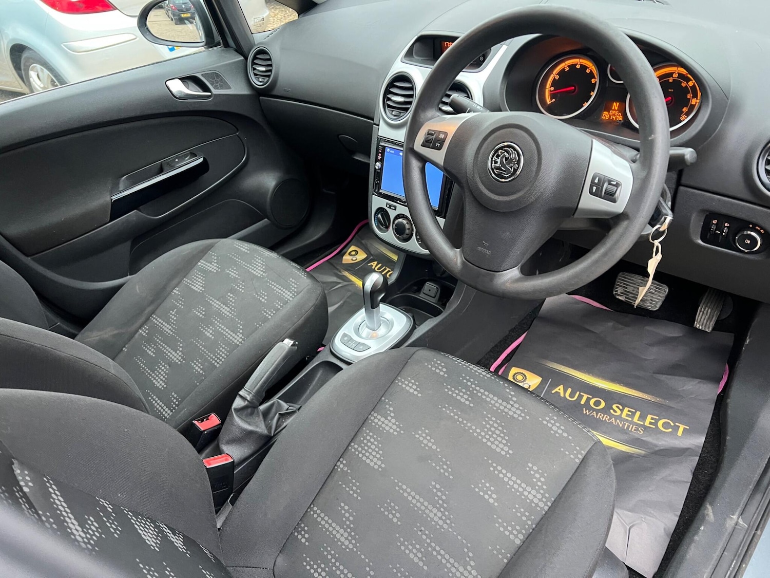 Used Vauxhall Corsa 2011 for sale - 76282695: Photo 24