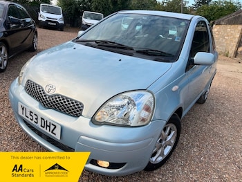 Used Toyota Yaris 2004 for sale - 79331485: Photo