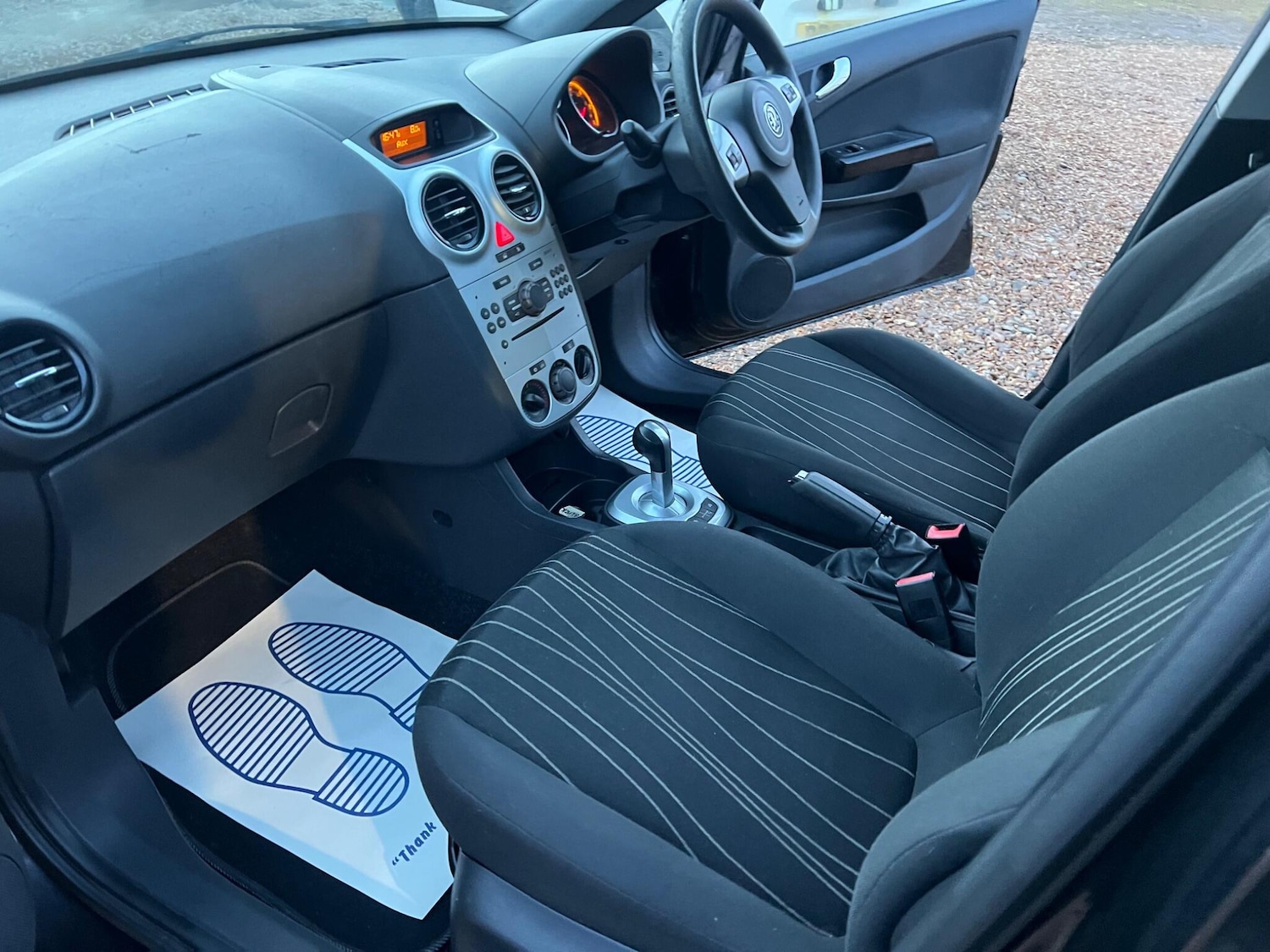 Used Vauxhall Corsa 2010 for sale - 77386999: Photo 22