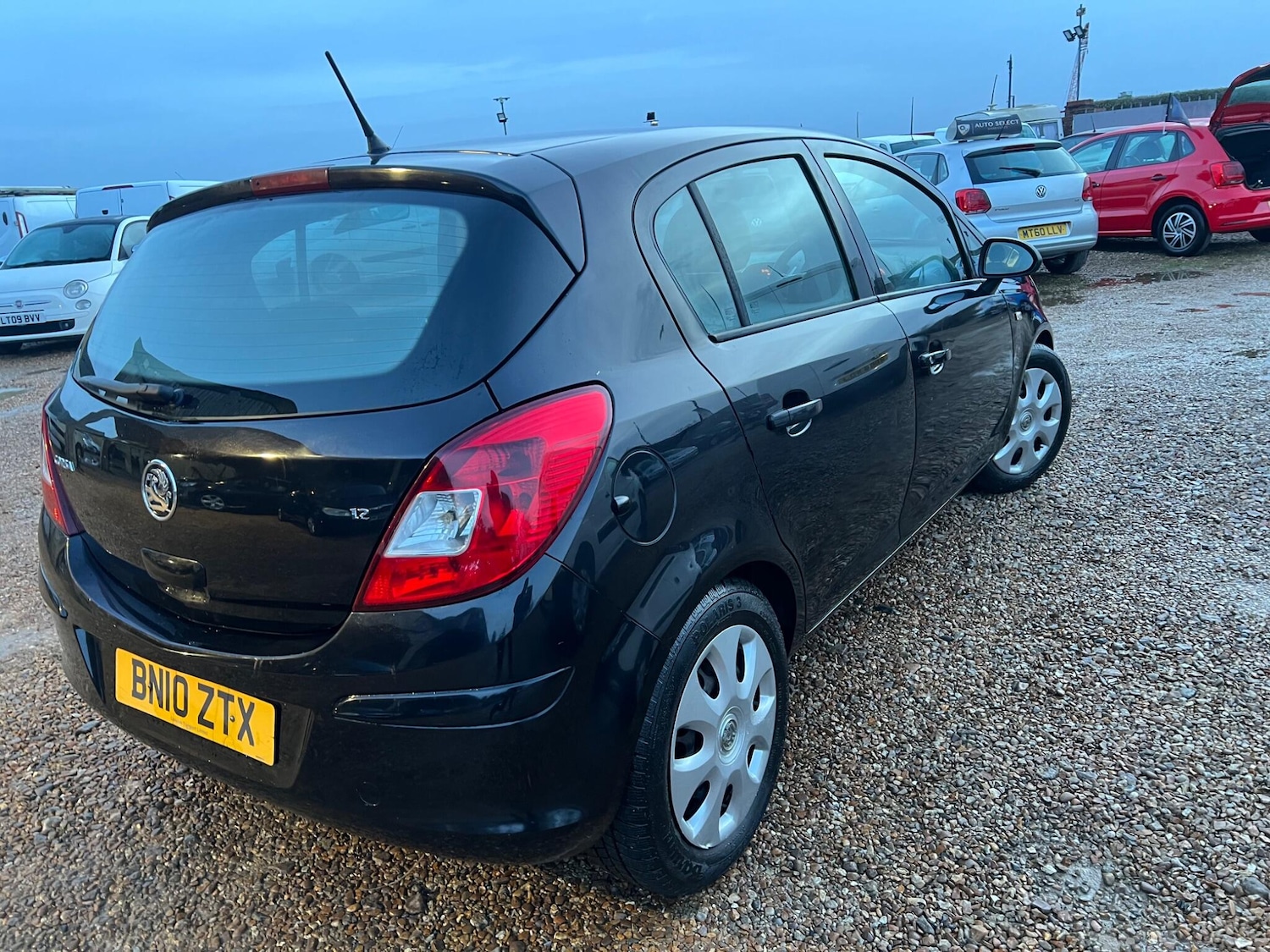 Used Vauxhall Corsa 2010 for sale - 77386999: Photo 5