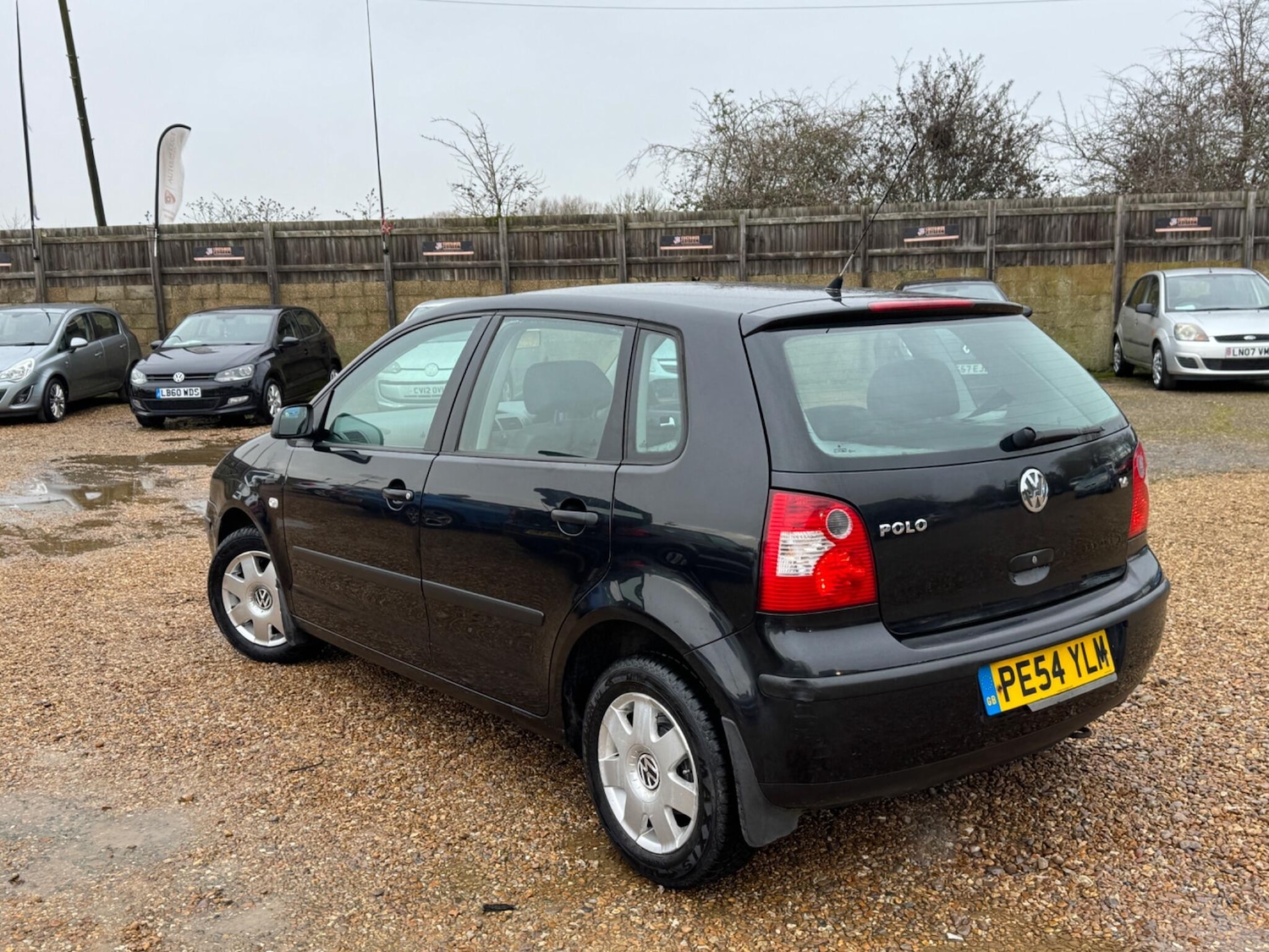 Used Volkswagen Polo 2004 for sale - 77478767: Photo 2