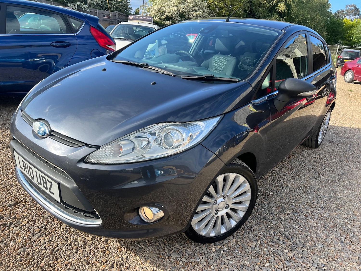 Used Ford Fiesta 2010 for sale - 76425025: Photo 10