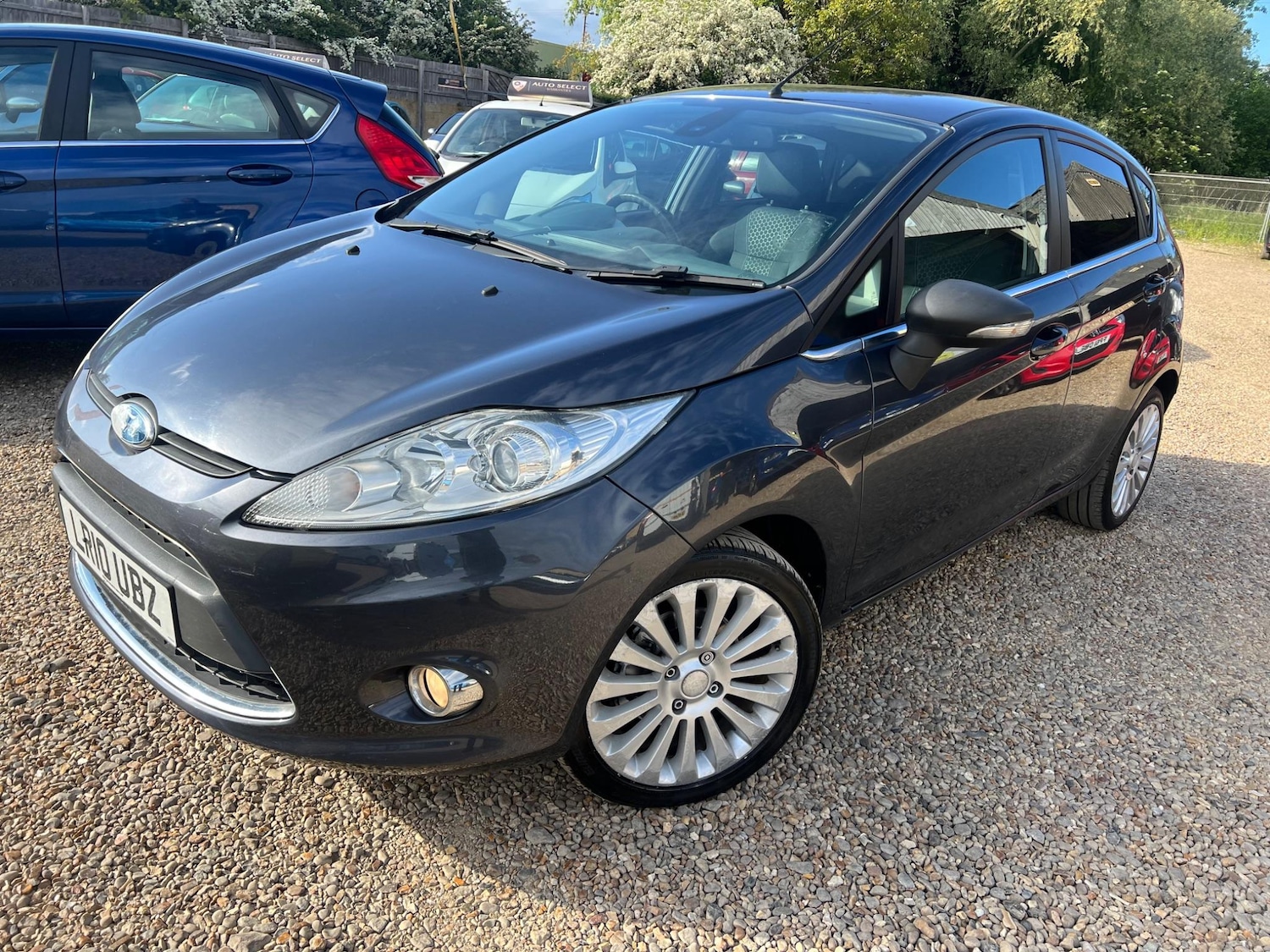 Used Ford Fiesta 2010 for sale - 76425025: Photo 11