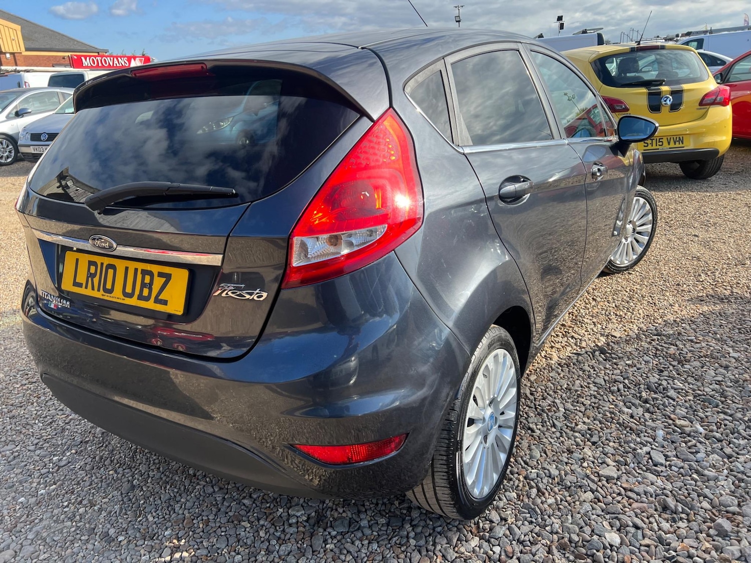 Used Ford Fiesta 2010 for sale - 76425025: Photo 14