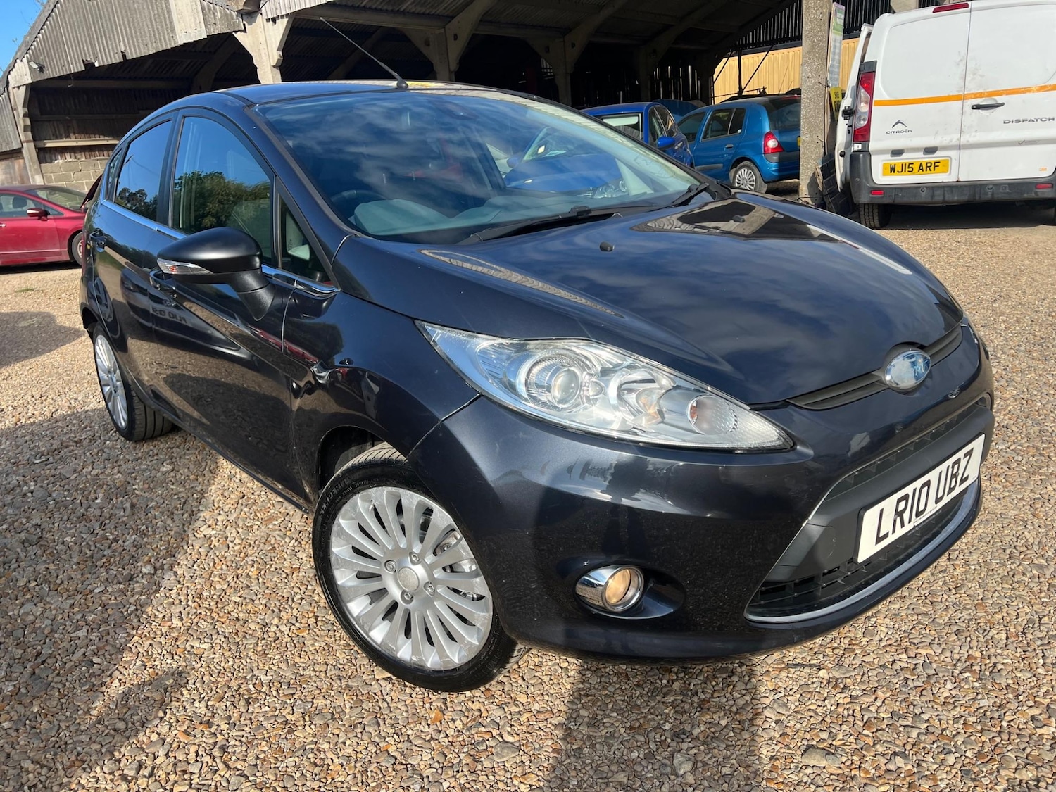Used Ford Fiesta 2010 for sale - 76425025: Photo 2