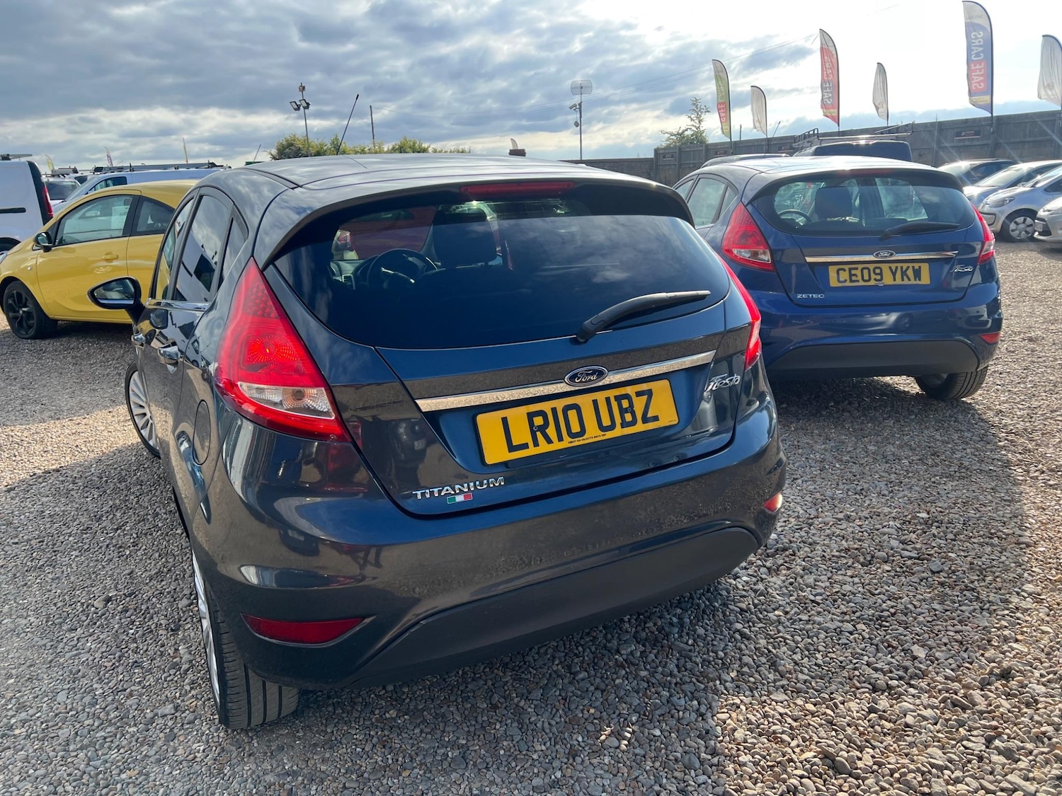 Used Ford Fiesta 2010 for sale - 76425025: Photo 23