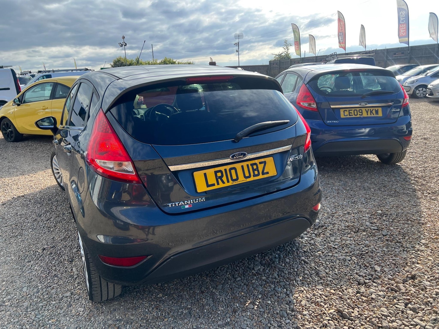 Used Ford Fiesta 2010 for sale - 76425025: Photo 24