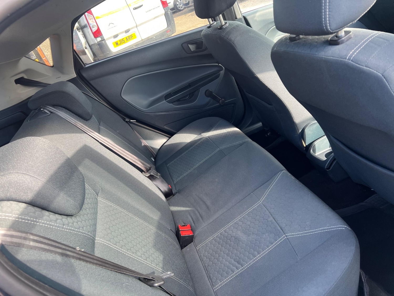 Used Ford Fiesta 2010 for sale - 76425025: Photo 30