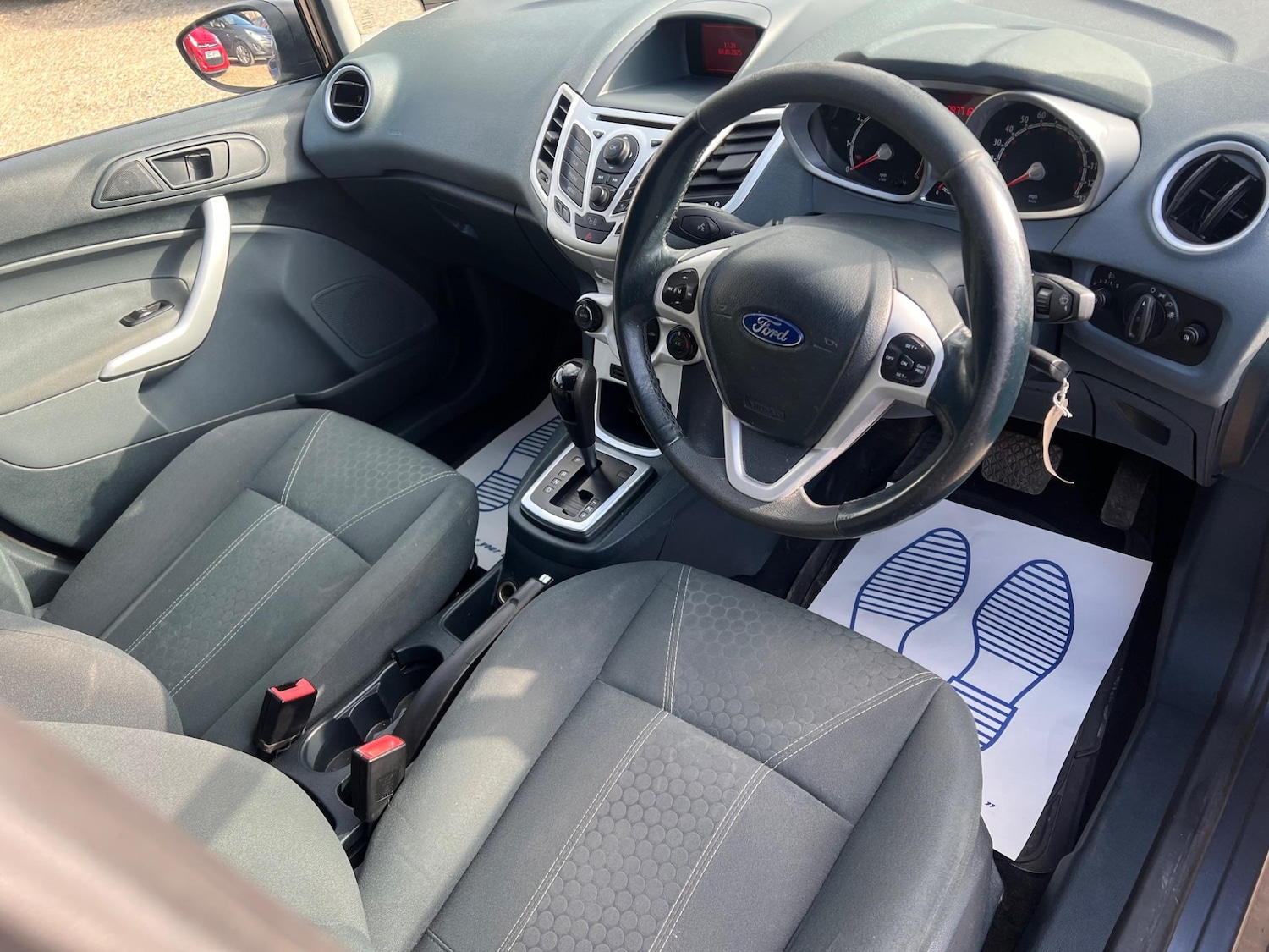 Used Ford Fiesta 2010 for sale - 76425025: Photo 31