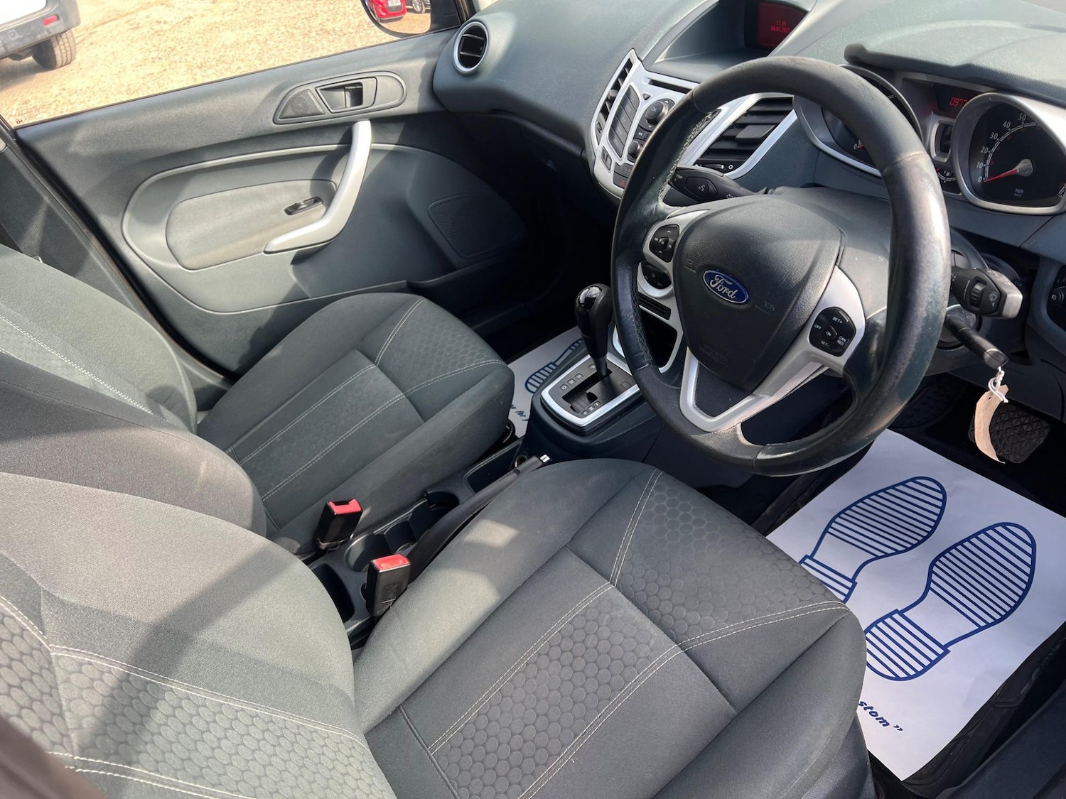 Used Ford Fiesta 2010 for sale - 76425025: Photo 33