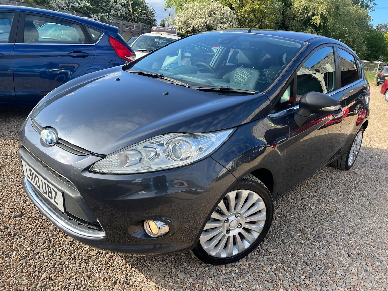 Used Ford Fiesta 2010 for sale - 76425025: Photo 8