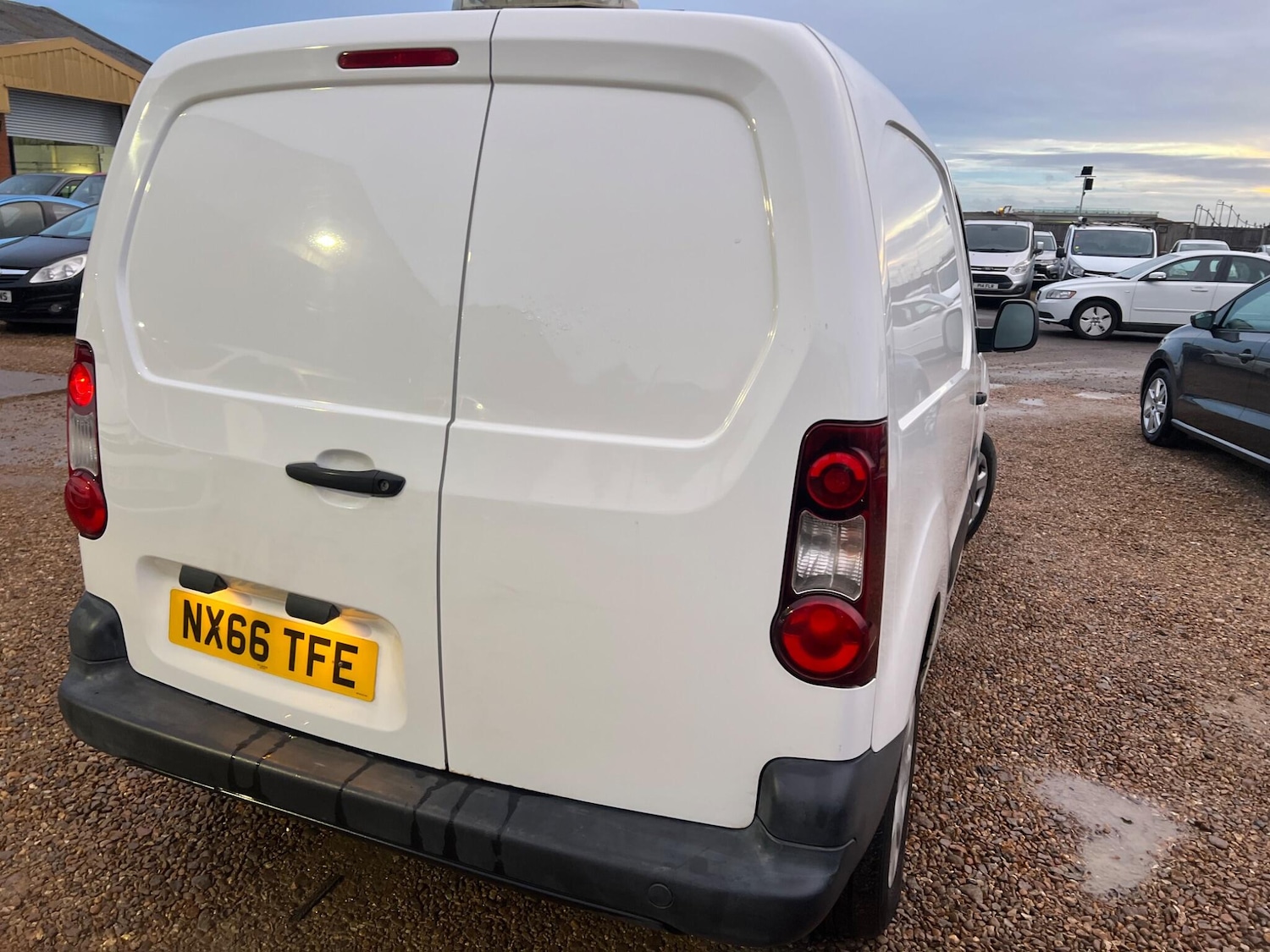 Used Peugeot Partner 2016 for sale - 76994118: Photo 13