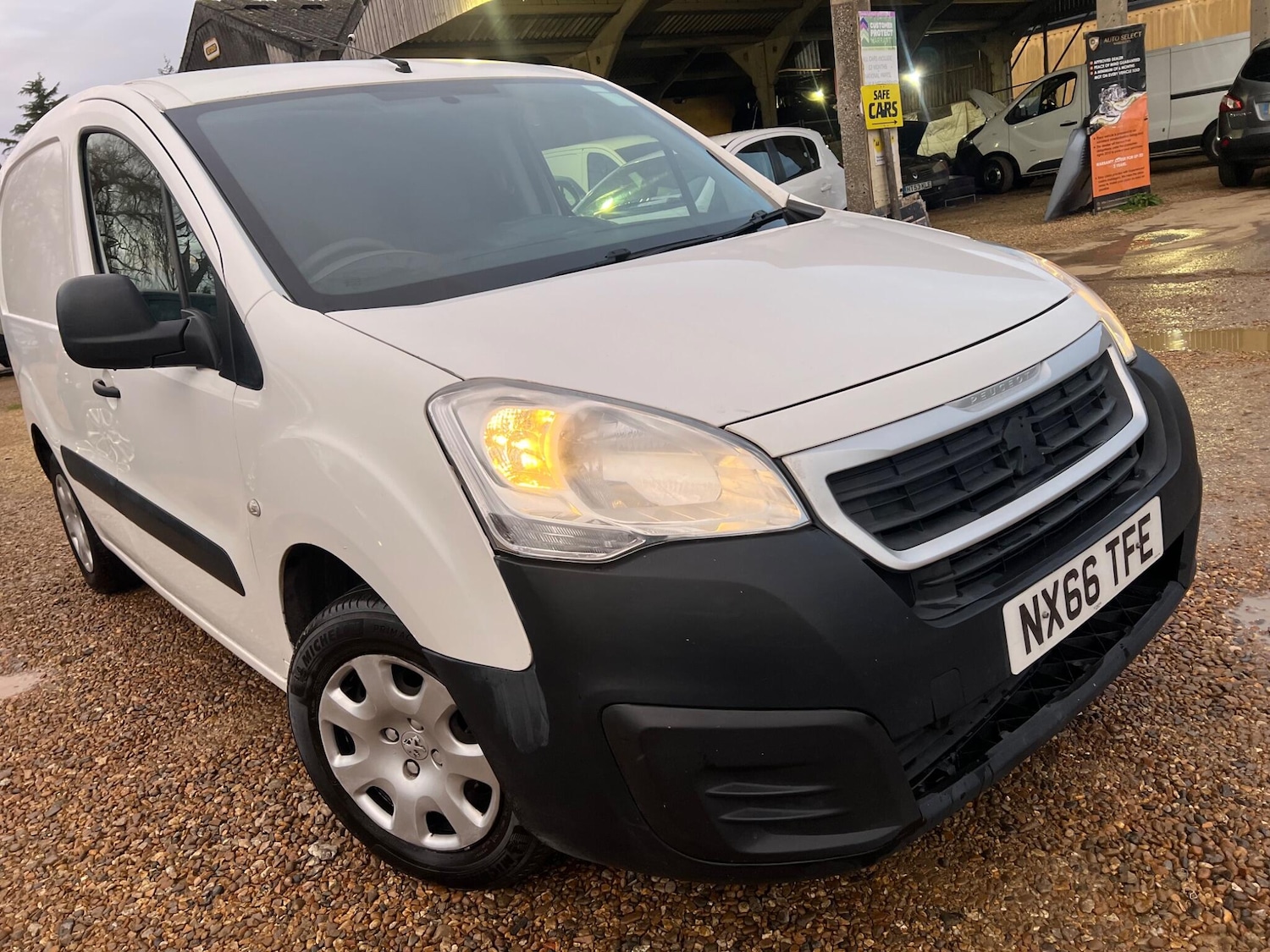 Used Peugeot Partner 2016 for sale - 76994118: Photo 21