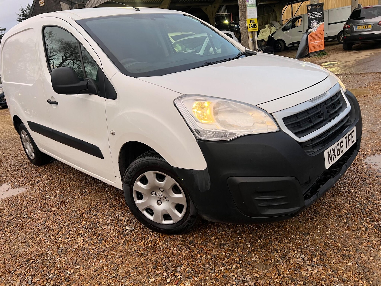 Used Peugeot Partner 2016 for sale - 76994118: Photo 24