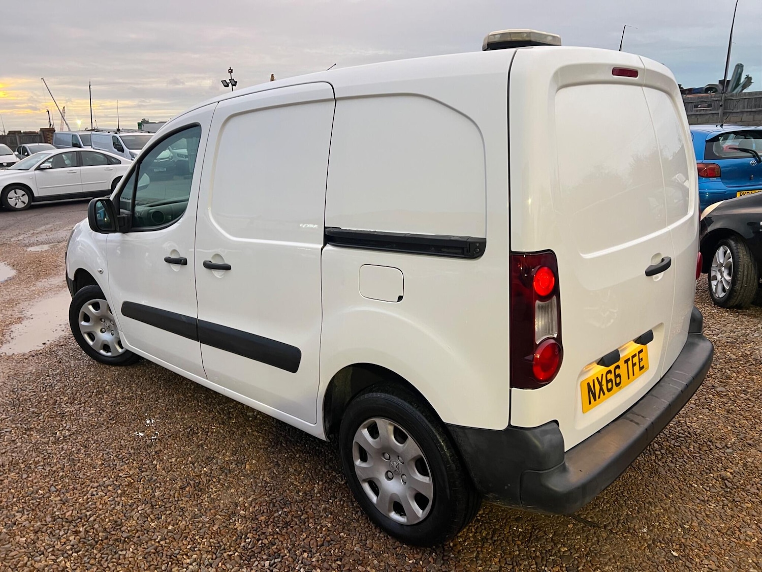 Used Peugeot Partner 2016 for sale - 76994118: Photo 3