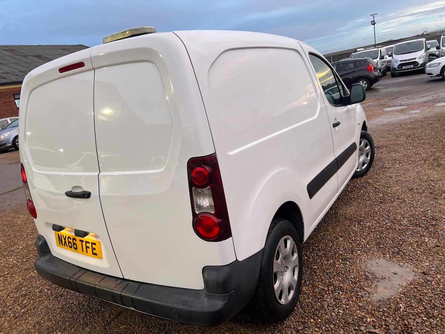 Used Peugeot Partner 2016 for sale - 76994118: Photo 7