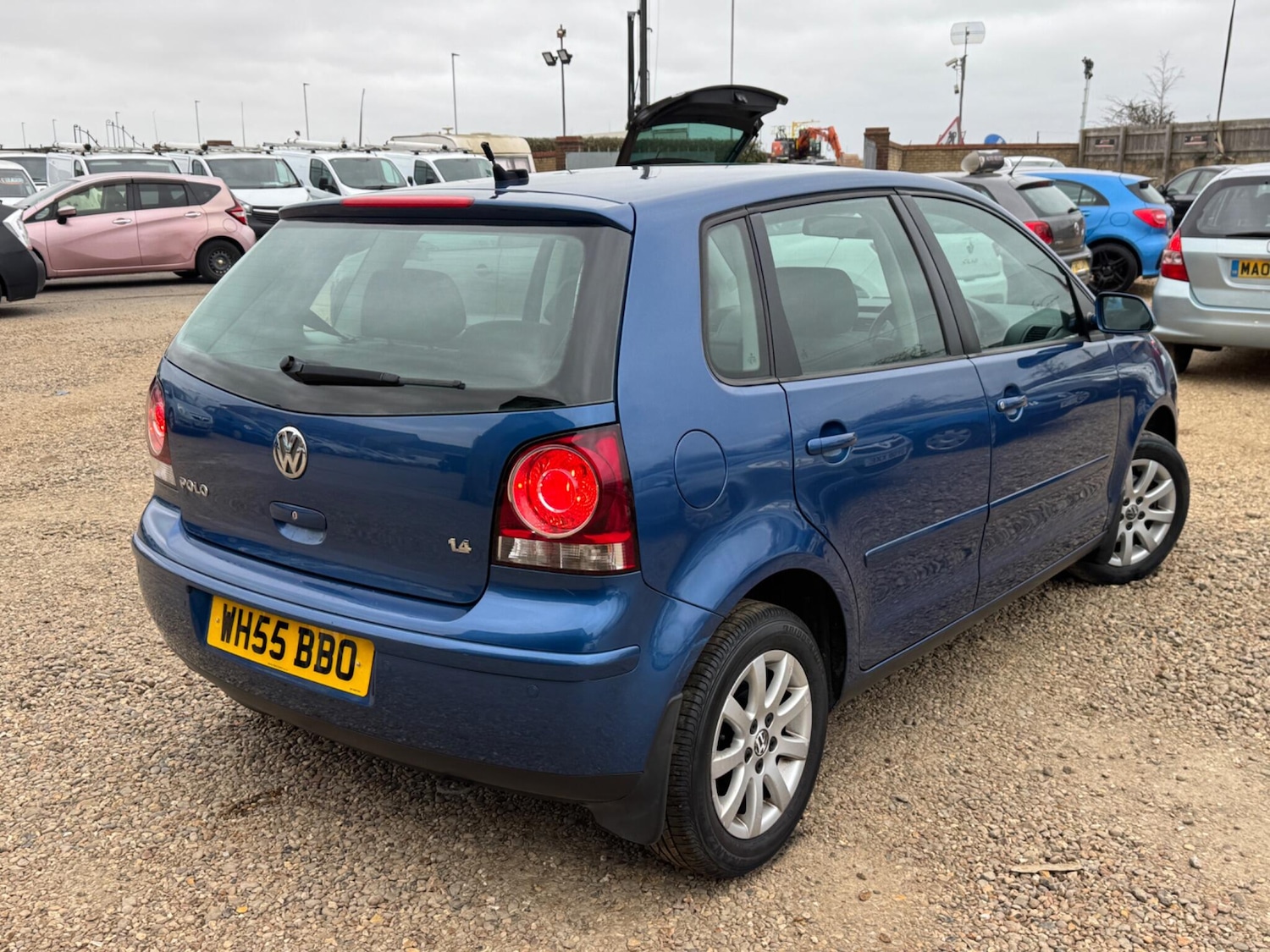 Used Volkswagen Polo 2005 for sale - 77883369: Photo 3