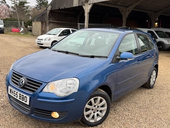 Used Volkswagen Polo 2005 for sale - 77883369: Photo