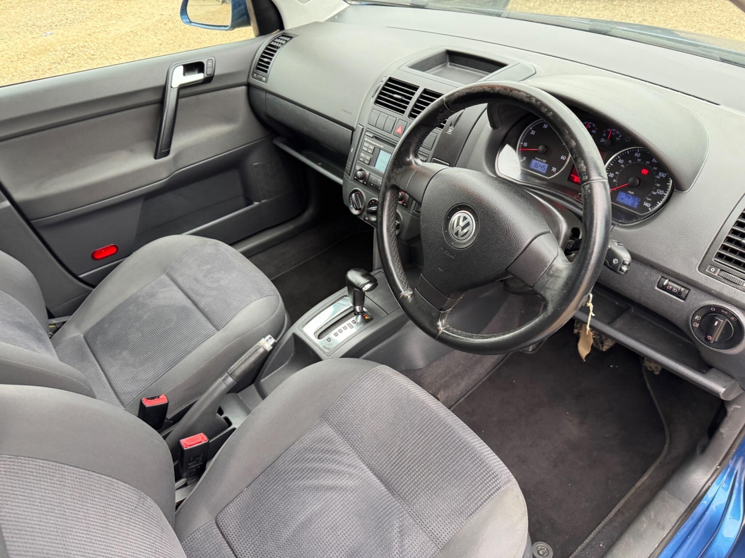 Used Volkswagen Polo 2005 for sale - 77883369: Photo 9