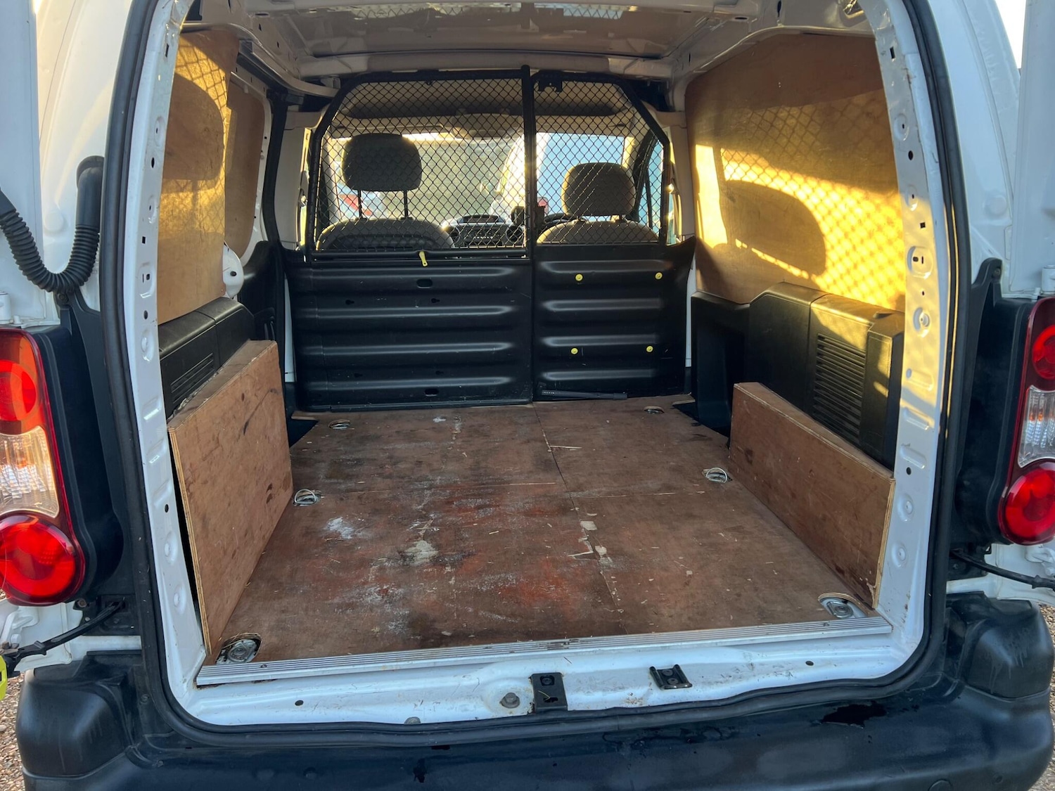 Used Peugeot Partner 2014 for sale - 77120865: Photo 18