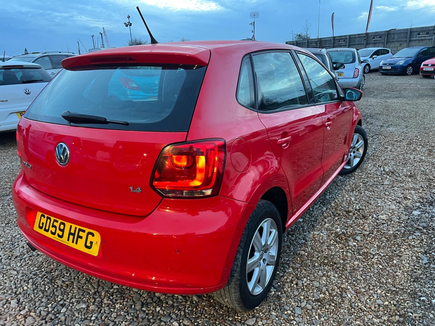 Used Volkswagen Polo 2010 for sale - 76573566: Photo 2