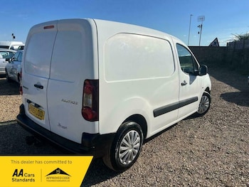 Used Peugeot Partner 2015 for sale - 79331514: Photo