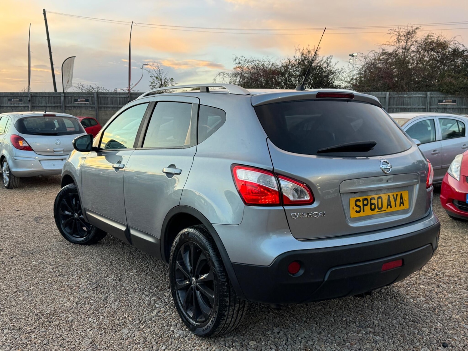 Used Nissan Qashqai 2010 for sale - 76388313: Photo 2