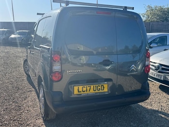 Used Citroen Berlingo 2017 for sale - 78481131: Photo