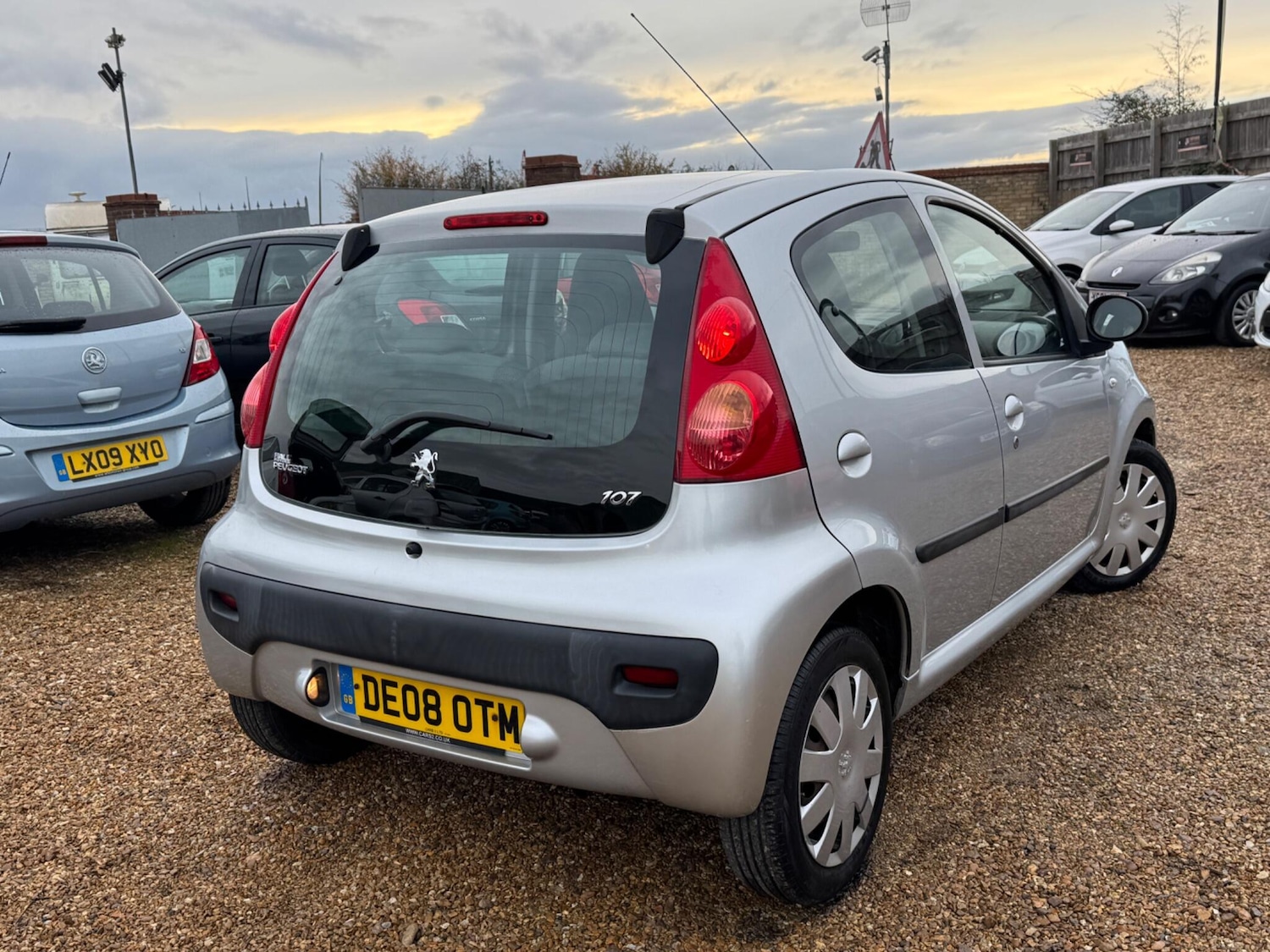 Used Peugeot 107 2008 for sale - 76499697: Photo 7