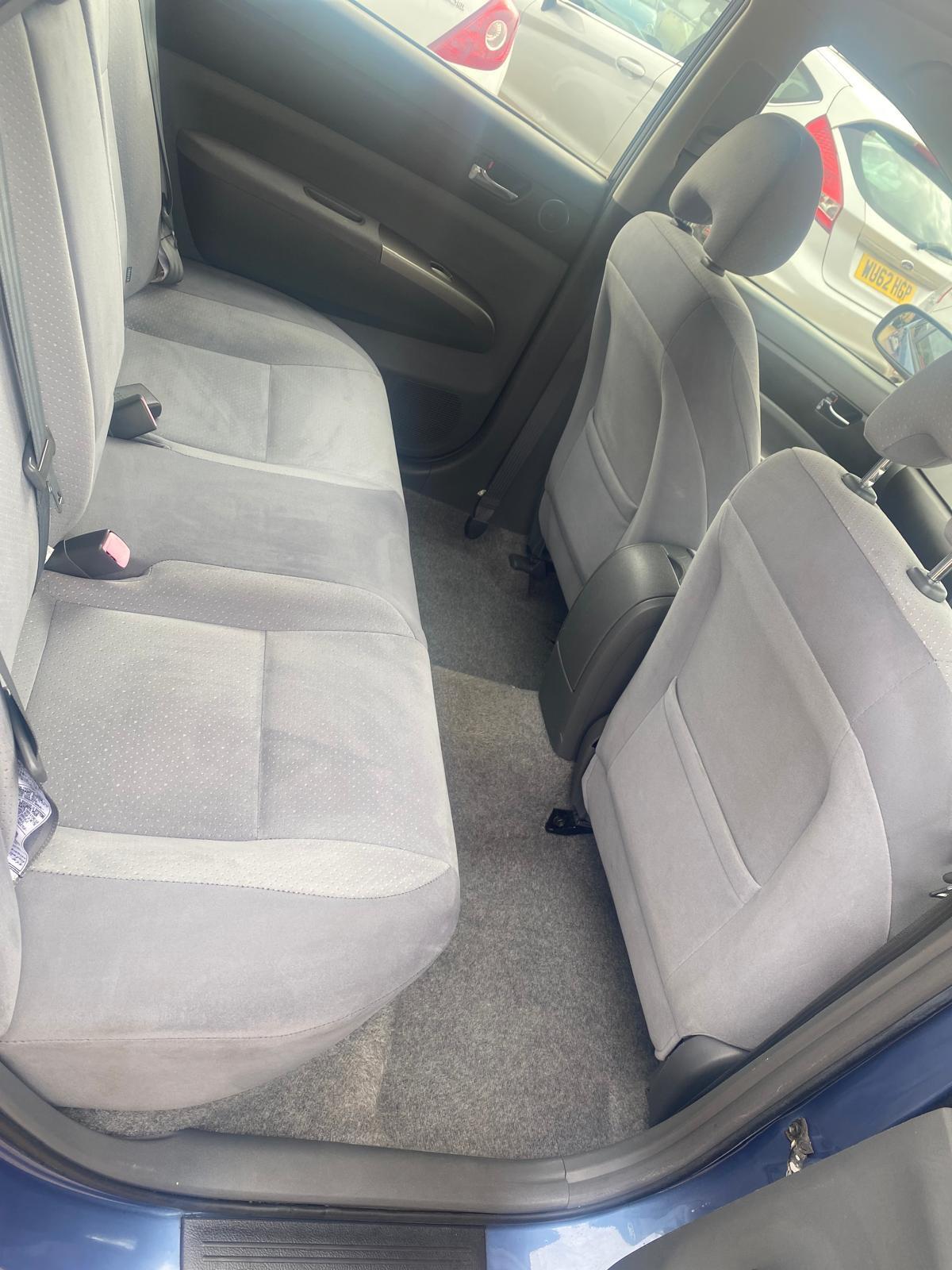 Used Toyota Prius 2005 for sale - 76701428: Photo 30