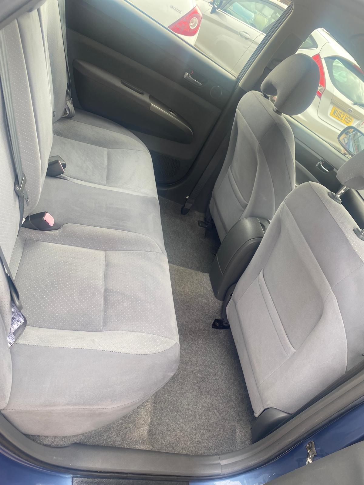 Used Toyota Prius 2005 for sale - 76701428: Photo 37