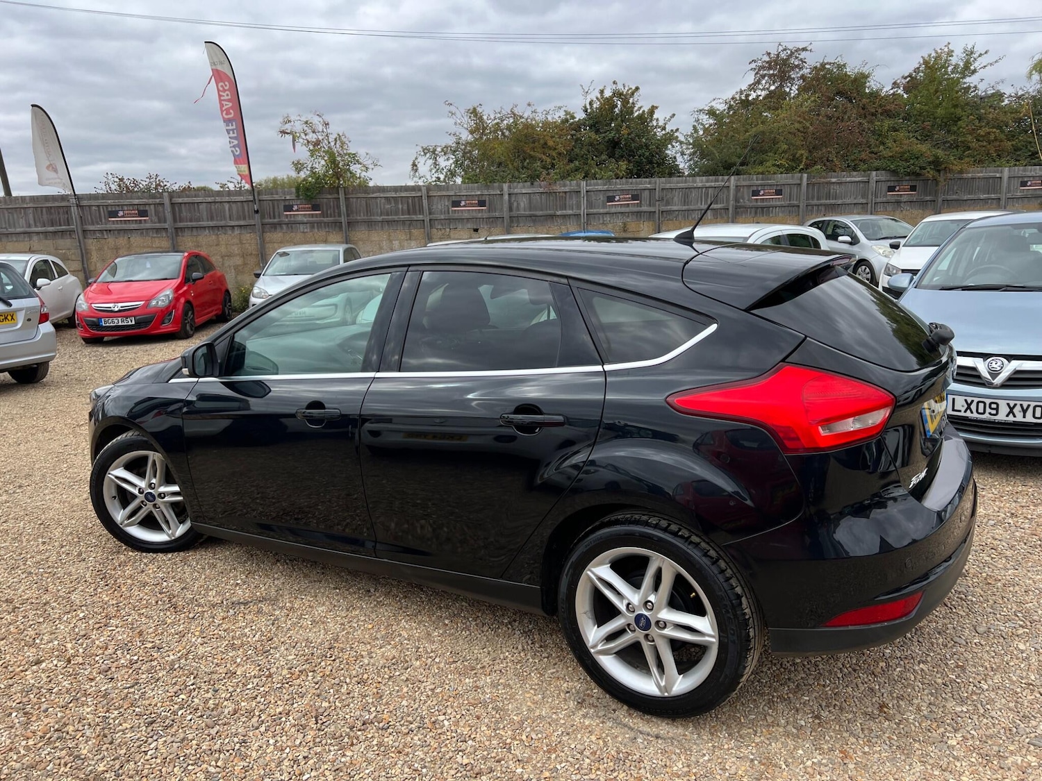 Used Ford Focus 2015 for sale - 76388760: Photo 14