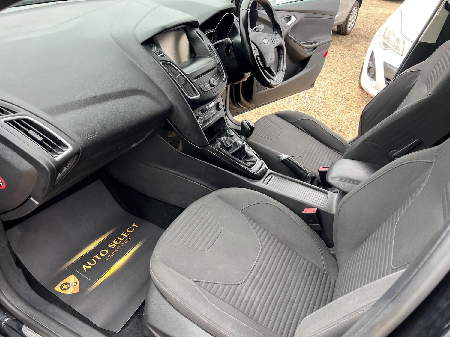 Used Ford Focus 2015 for sale - 76388760: Photo 26