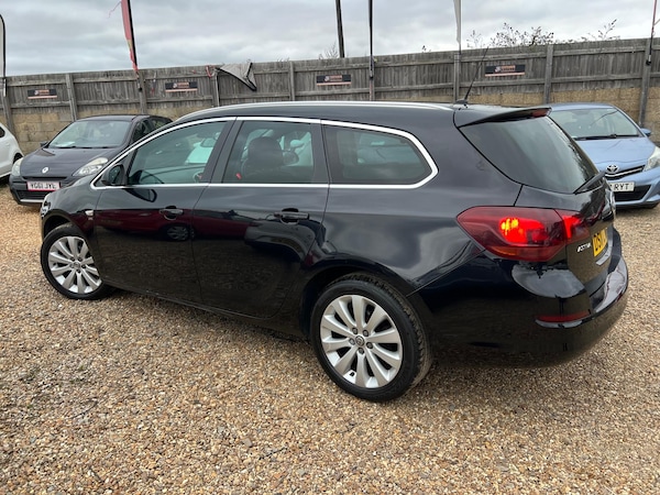 Used Vauxhall Astra 2011 for sale - 76295736: Photo 10