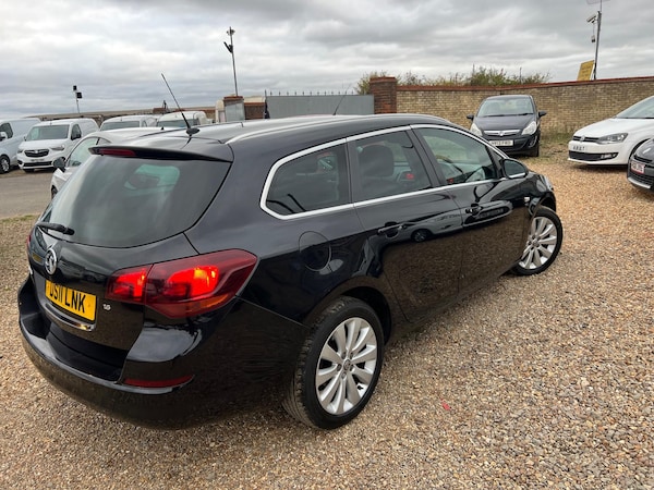 Used Vauxhall Astra 2011 for sale - 76295736: Photo 11