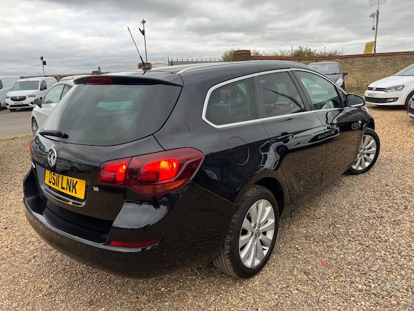 Used Vauxhall Astra 2011 for sale - 76295736: Photo 15