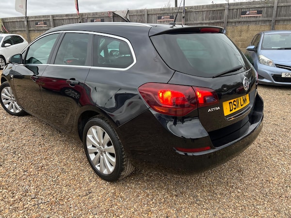 Used Vauxhall Astra 2011 for sale - 76295736: Photo 19