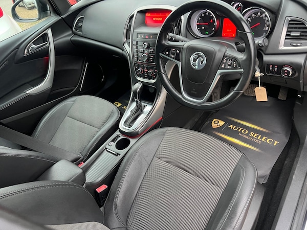 Used Vauxhall Astra 2011 for sale - 76295736: Photo 24